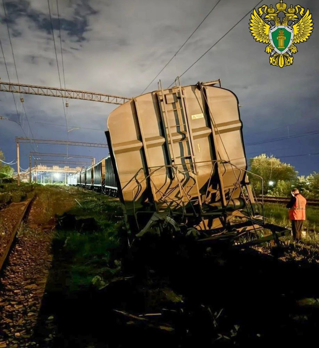 В Саратове сошел с рельсов грузовой поезд, ущерб превысил 25 млн